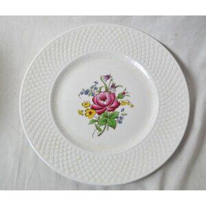 Vintage Spode Dinnerware Gainsborough Pattern Quilted Dinner Plate 10.5"